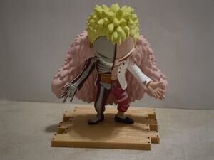 Mighty Jaxx Freeny's Hidden Dissectibles One Piece (Warlords Edition) Doflamingo